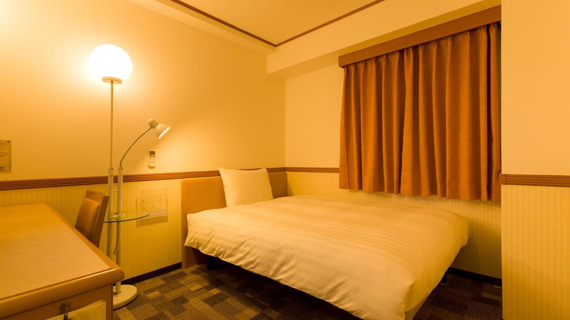 Toyoko Inn Shonan Hiratsuka Eki Kita Guchi No 1 Стая снимка